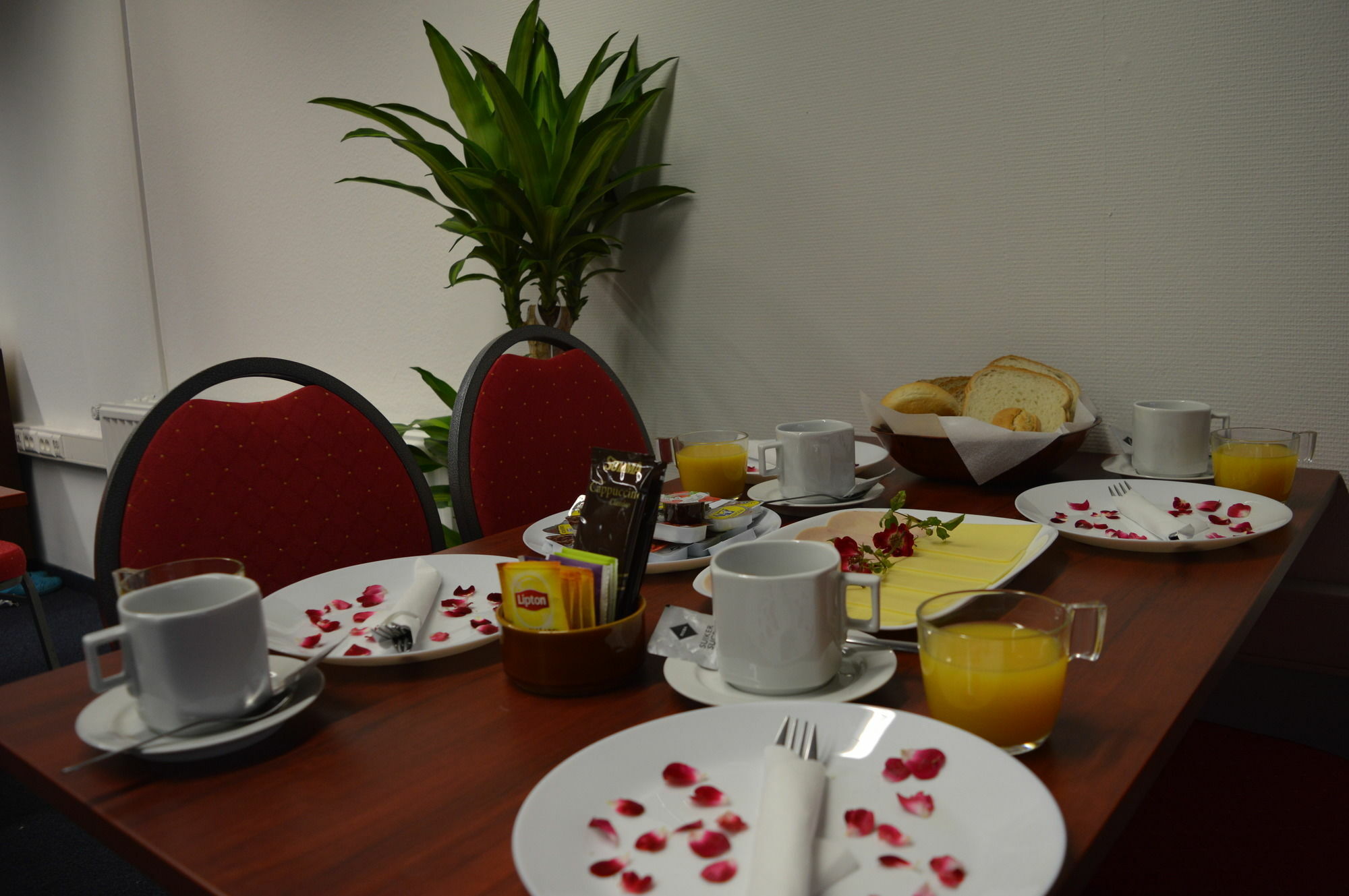 Sunrise Hotel Droogenbosch Εξωτερικό φωτογραφία
